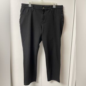 Time & Tru black jean -style pants. Size 16